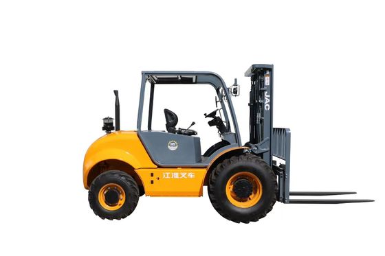 Συμπαγής εξοπλισμός χειρισμού υλικού δύο Forklift εκτάσεων ροδών τραχύς φορτηγών