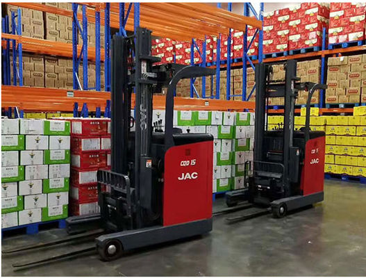 Forklift φορτηγών προσιτότητας της JAC 2Ton η ηλεκτρική όρθια κίνηση ιστών διαβιβάζει Cdd15q