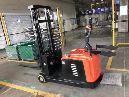 Ηλεκτρικό αντισταθμισμένο forklift Walkie καβαλικεύει τους στοιβαχτές 1500kg